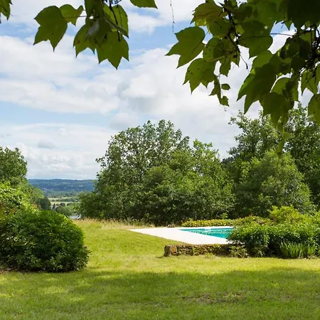 Sleeps 6 Pool Wifi